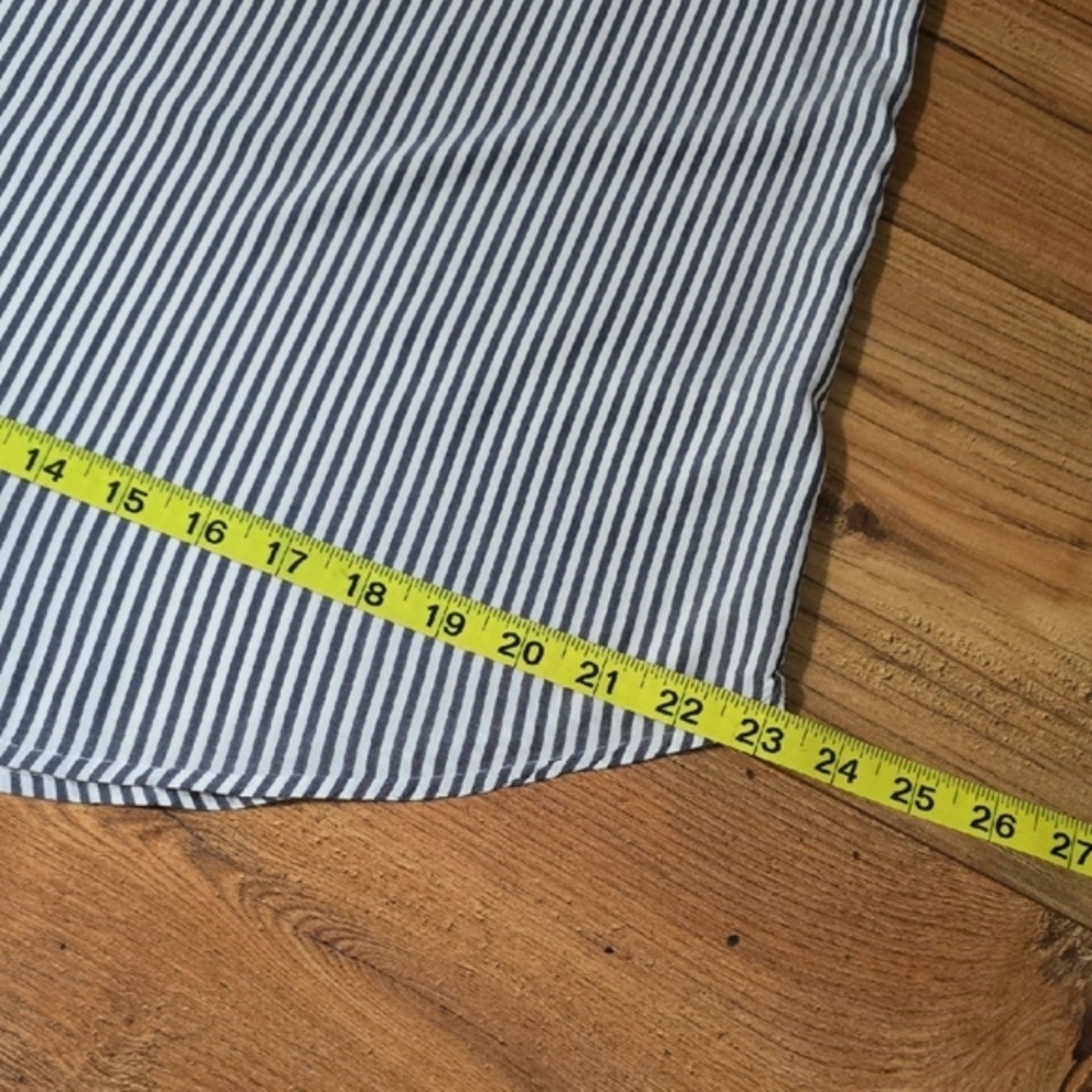 Old Navy Striped Blue and White Sleeveless Tank Top - Picture 6 of 10